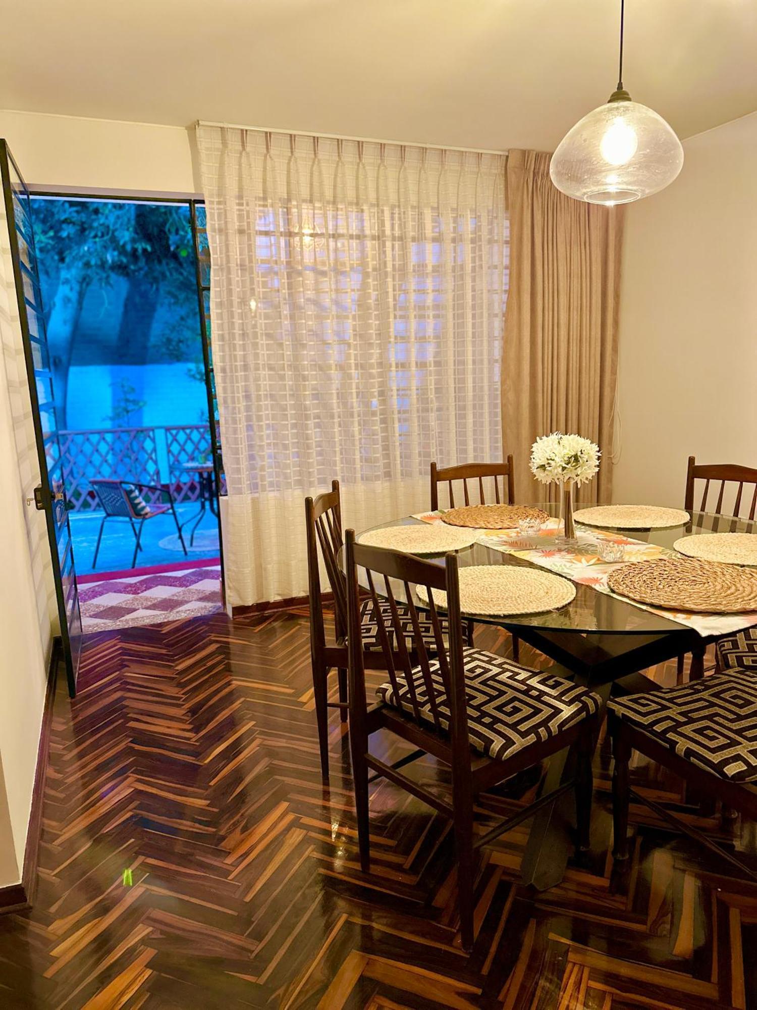 Privatunterkunft Casa Jesus Maria - Zona Residencial *