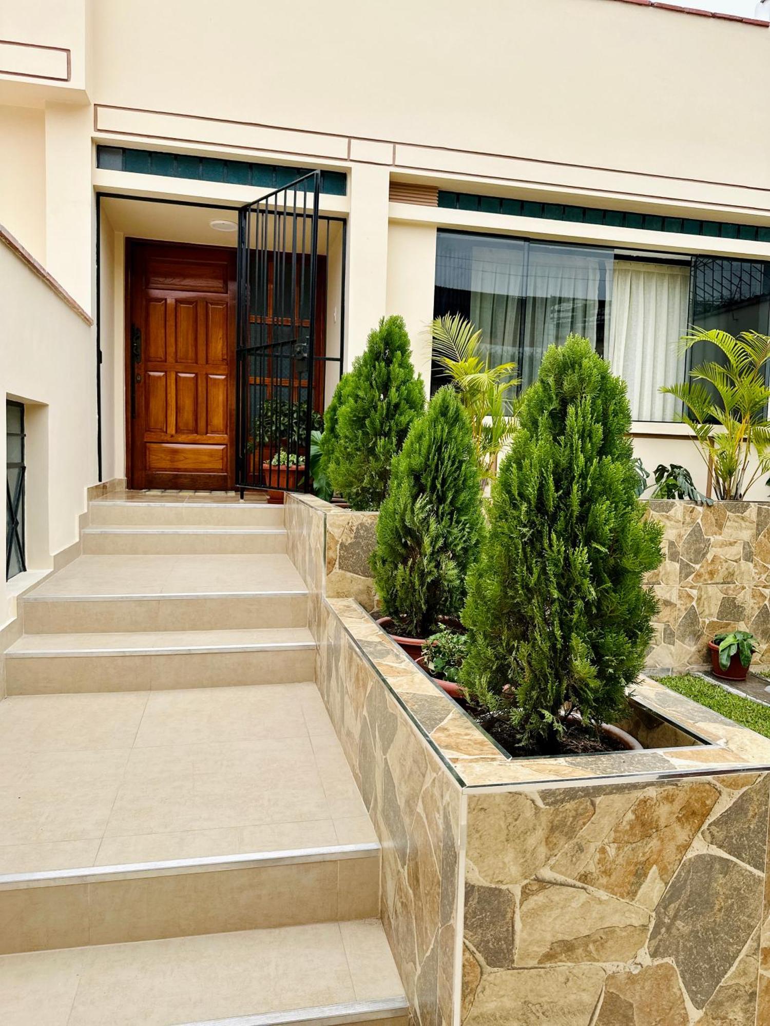 Privatunterkunft Casa Jesus Maria - Zona Residencial